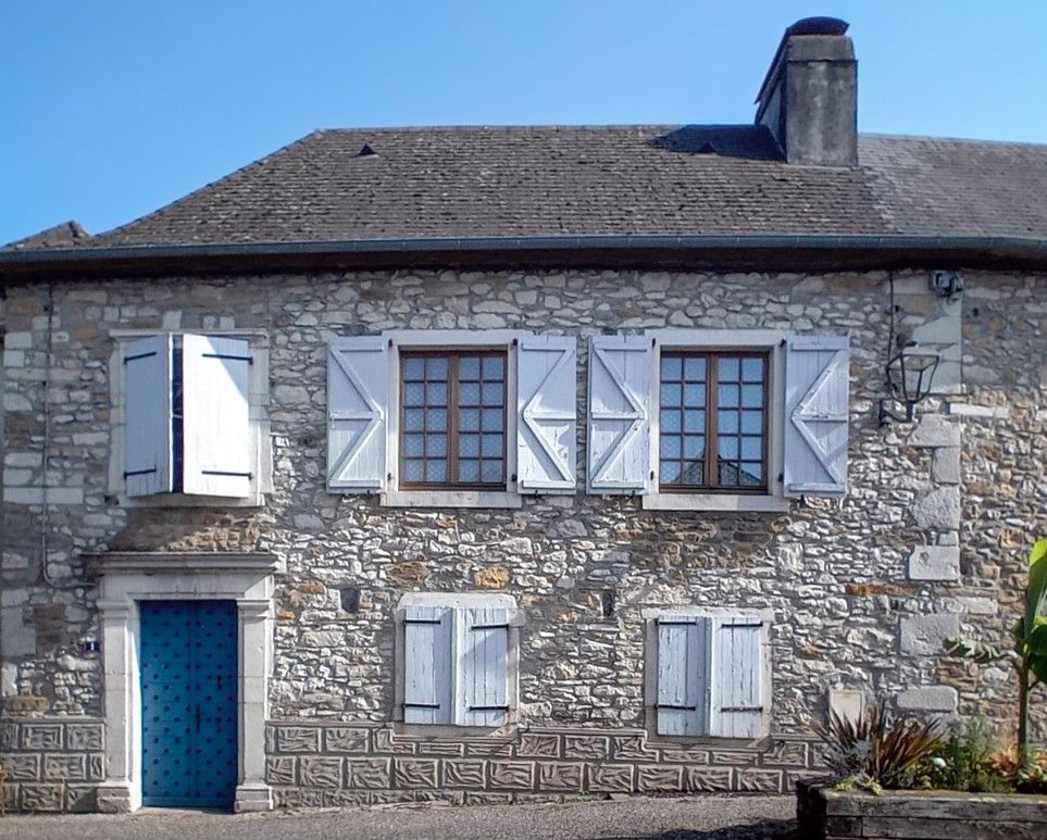 Images Maison béarnaise in Lasseube – karakteristiek natuurstenen huis in Béarn