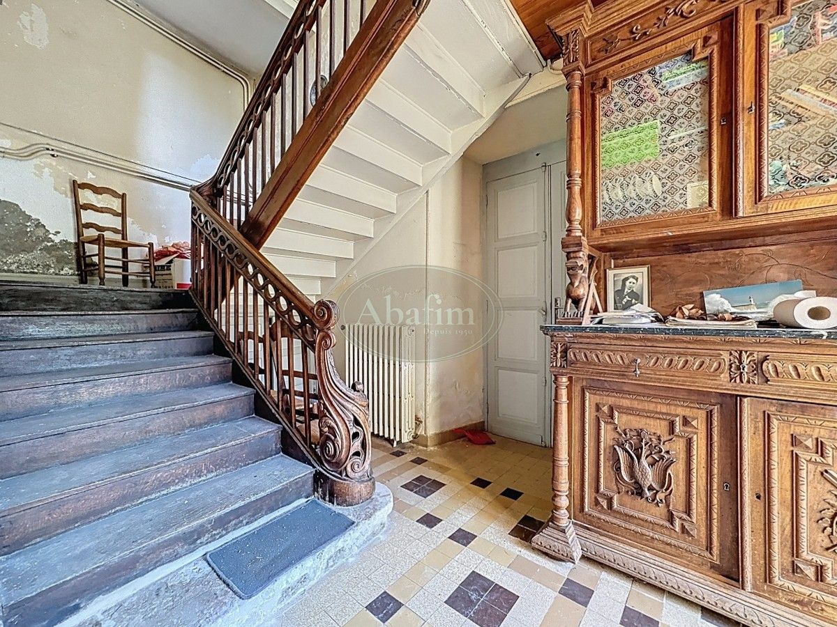 Images Huis met antieke charme en uitzicht op de Pyreneeën bij Bagnères-de-Bigorre