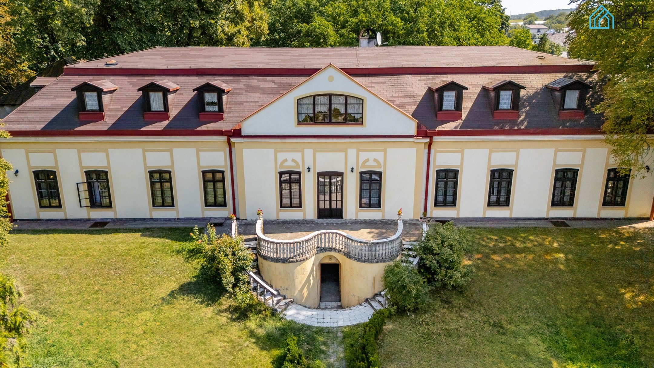 Images Neobarok Landhuis in Oost-Slowakije