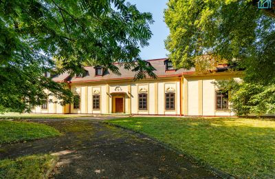 Landhuis te koop Rakovec nad Ondavou, Košice-regio, Achteraanzicht