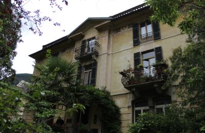 Historische villa te koop Faido, Ticino, Buitenaanzicht