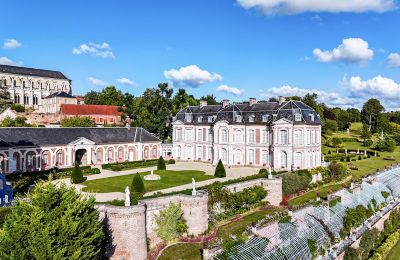 Kasteel te koop Abbeville, Hauts-de-France, Zijaanzicht
