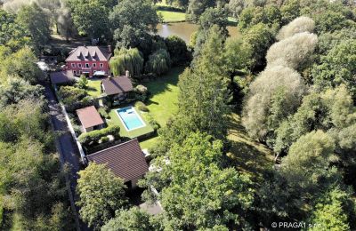 Historisch vastgoed, Volledig gerenoveerde historische molen nabij Praag