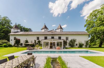 Kasteel te koop 4693 Desselbrunn, Opper-Oostenrijk, Highend-Poolanlage mit wärmeisolierender Rollabdeckung