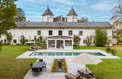 Kasteel te koop 4693 Desselbrunn, Opper-Oostenrijk, Highend-Poolanlage mit wärmeisolierender Rollabdeckung