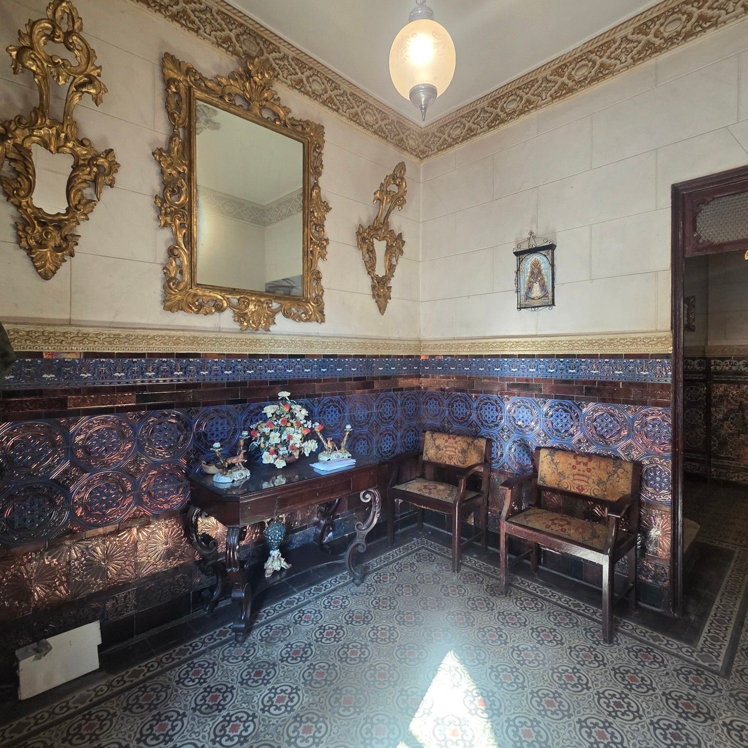 Images Stadsresidentie uit 1925 in San Juan de Aznalfarache, toegeschreven aan Aníbal González