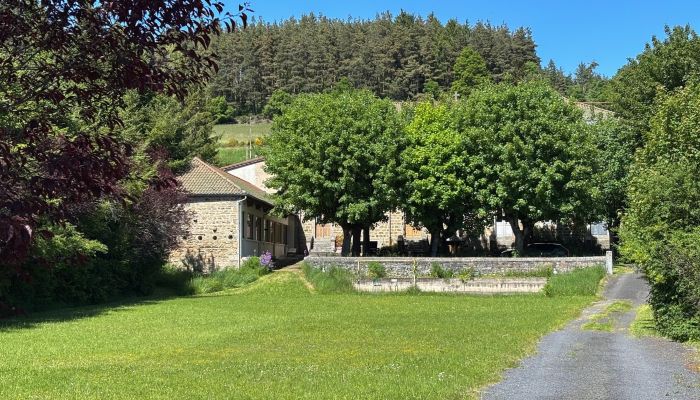 Klooster te koop Auvergne-Rhône-Alpes,  Frankrijk