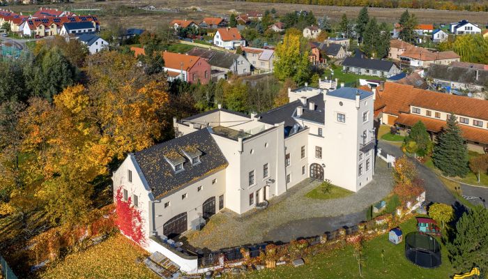 Kasteel te koop Trnová, Centraal-Bohemen,  Tsjechische Republiek