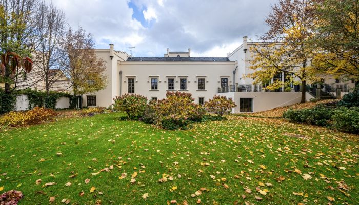 Jachtslot in Trnová, Tsjechische Republiek, met tuin, vijver en wellnessruimtes