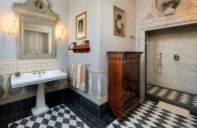 Kasteel te koop Capannori, Toscane, Badkamer