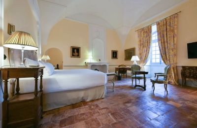 Kasteel te koop Uzès, Occitanie, Foto 15/32