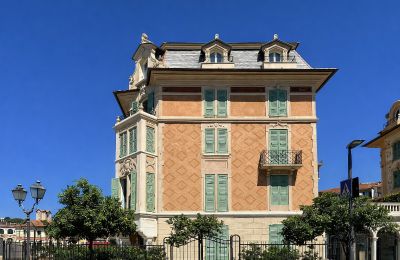 Historisch vastgoed, Appartement in gerestaureerde art-nouveauvilla in Rapallo, Ligurië