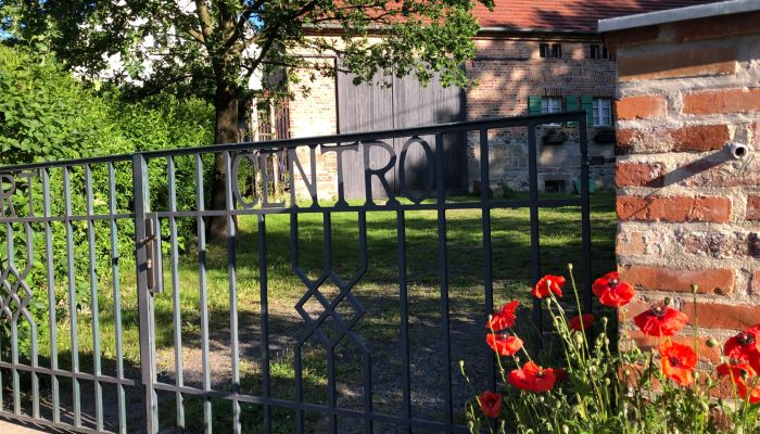 Landelijk pand te koop Sławnikowice, Neder-Silezië