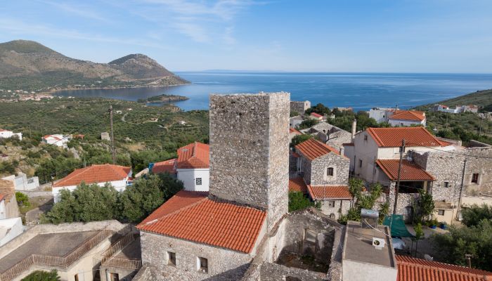Historische toren te koop Flomochori, Peloponnesos