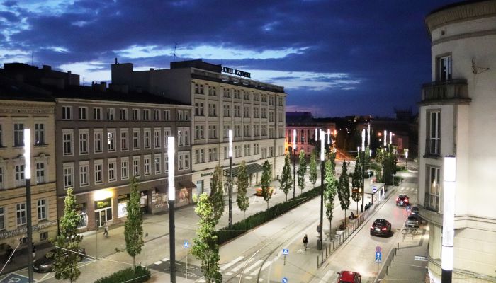 Appartement in historisch herenhuis aan de Marcinkowskiego-allee in Poznań