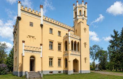 Historisch vastgoed, Pałac w Naroku - Landhuis ten zuidoosten van Wrocław