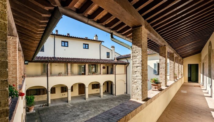 Appartement in een historisch pand te koop Pisa, Toscane