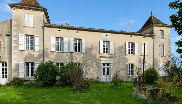 Landhuis te koop Condéon, Nouvelle-Aquitaine