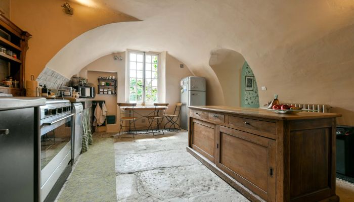  Uzès 5