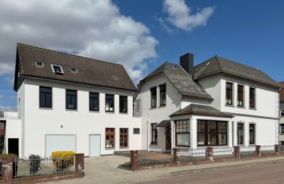 Historische villa te koop 26919 Brake (Unterweser), Nedersaksen, Zijaanzicht