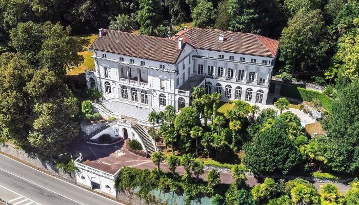 Historische villa te koop Belgirate, Piemonte,  Italië