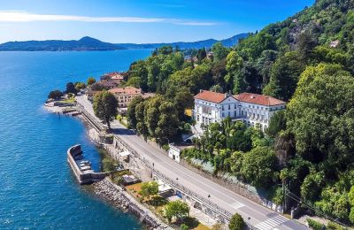 Historische villa te koop Belgirate, Piemonte, Foto 2/50