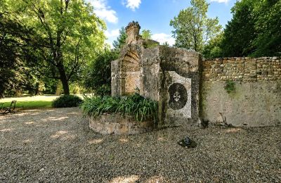 Kasteel te koop Uzès, Occitanie, Foto 27/38