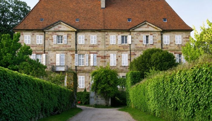 Landhuis te koop Lure, Bourgogne-Franche-Comté