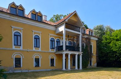 Landhuis Kovarce, Nitriansky kraj