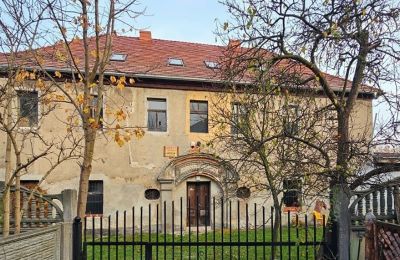 Historisch vastgoed, Historisch gebouw in Żary - hotel- of woonproject op centrale locatie