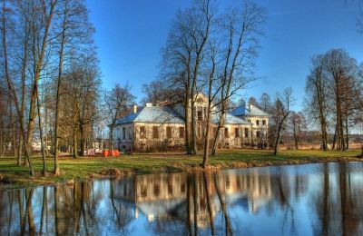 Landhuis te koop Oleszno, Heilig Kruis,, Buitenaanzicht