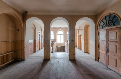Kasteel te koop 77-304 Gockowo, Pałac Gockowo, Pommeren, Ingangshal