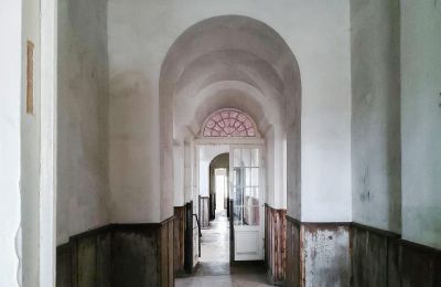 Kasteel te koop Bronów, Pałac w Bronowie, Neder-Silezië, Gang