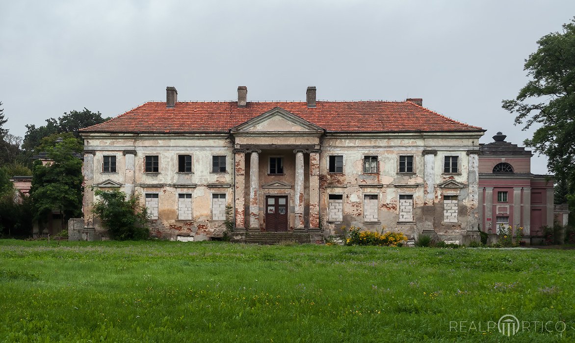 Manor in Nawra, Nawra