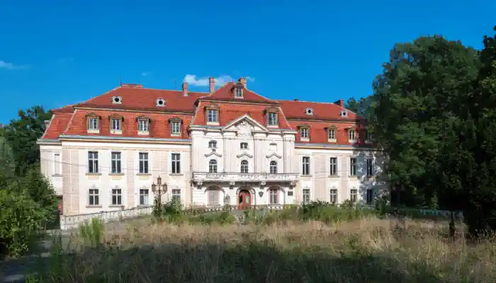 Kasteel te koop Roztocznik, Neder-Silezië,  Polen