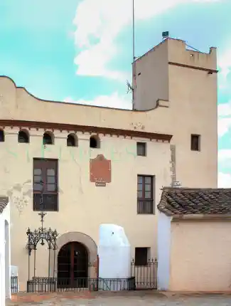 Kasteel-Wijnmakerij in Vila-Rodona met 270 hectare grond, Vila-rodona, Catalonië