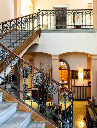 Historisch landhuis uit 1912 in Castellar del Vallès met uitzicht op de rivier Ripoll, Castellar del Vallès, Catalonië