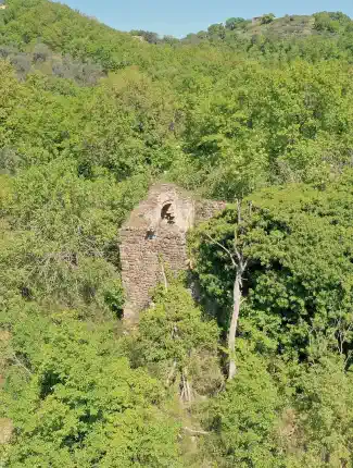 Landhuis in natuursteen met panoramisch uitzicht, schuur en kerkruïne, 06019 Molino Vitelli, Umbria