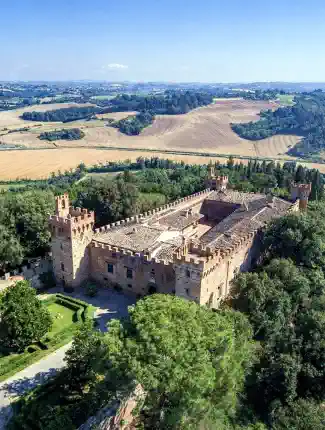 Renaissancekasteel met meer dan 1.200 ha in Toscane, Castelfiorentino, Toscane