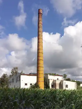 Oude Fabriek aan het meer: investeringsproject voor particuliere of toeristische woonbestemming, Wioska, Koejavië-Pommeren