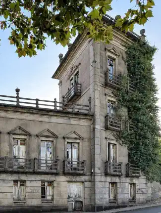 Oud sanatorium met groot perceel, A Coruña, Galicië