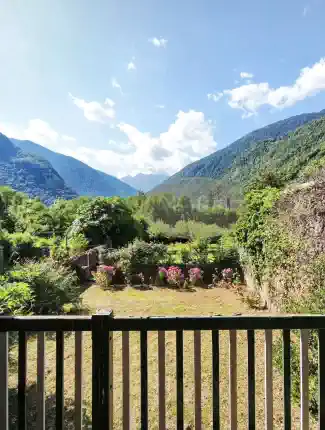 Villa in Bagnères-de-Luchon met grote tuin en uitzicht op de Pyreneeën, Bagnères-de-Luchon, Occitanie