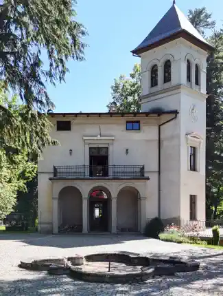 Historische villa in de Kasteelvallei van het Reuzengebergte, Kowary, Neder-Silezië