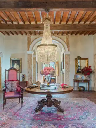 18e-eeuwse villa nabij Montecalvoli met originele fresco’s op 6 hectare grond, Montecalvoli, Toscane