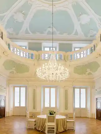 Palazzo in het historische centrum van Siena – 700 m² met balzaal en rococo-stucwerk, Siena, Toscane