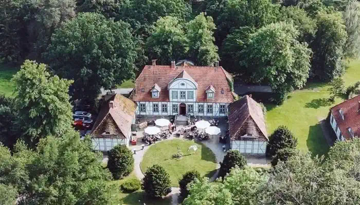Kasteel te koop Neustadt-Glewe, Mecklenburg-Vorpommern,  Duitsland
